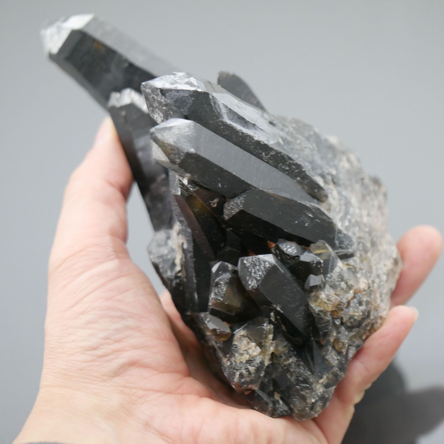 高品質 チベット産 モリオン 原石 クラスター 黒水晶 ケアンゴーム 261g モリオン クラスター ケアンゴーム クラスター チベット産 黒