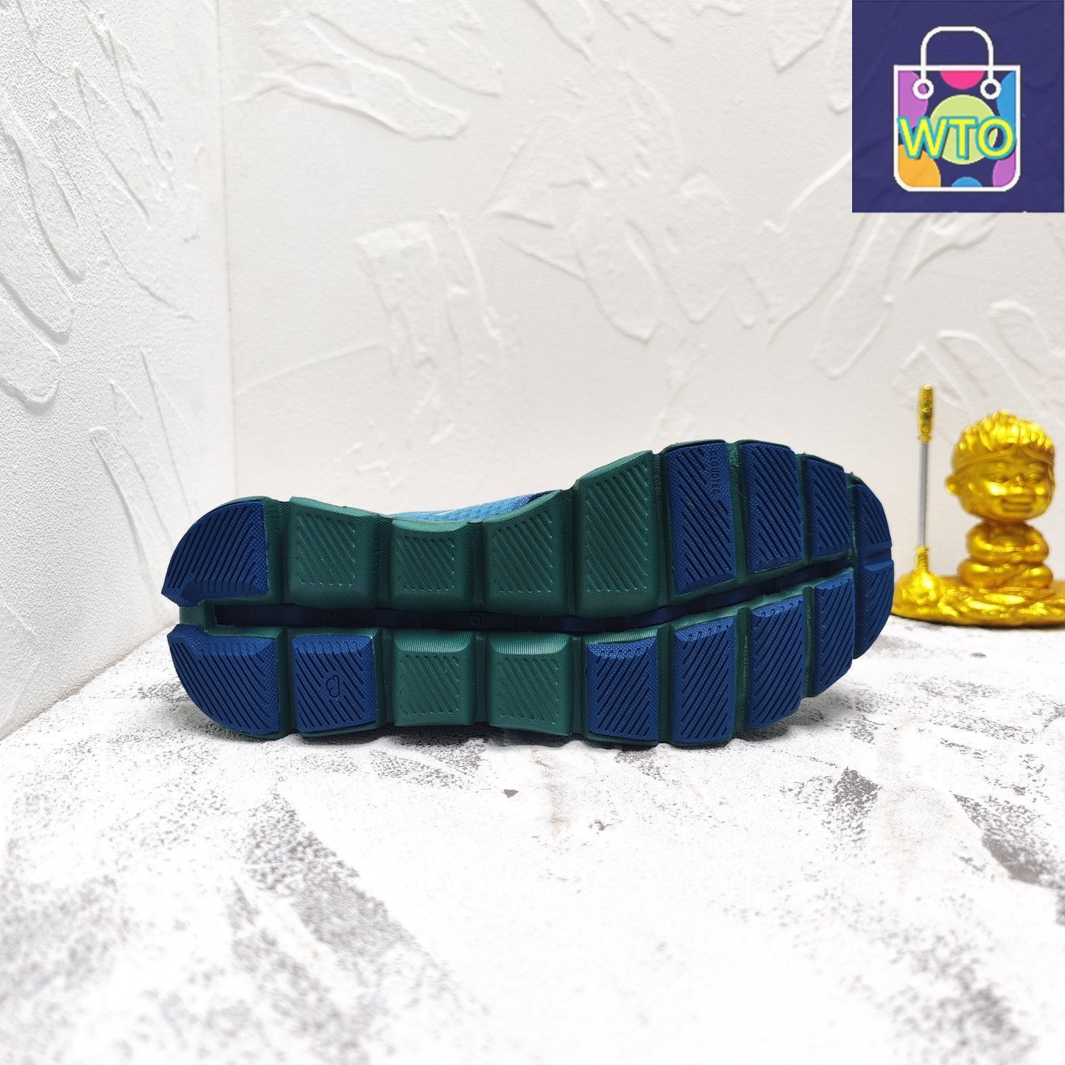 On Cloud X Sneakers オン クラウドX ジョギング スポーツ
