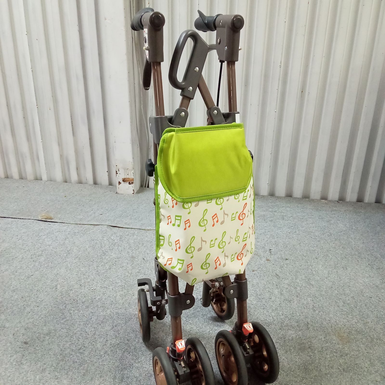 ◯ 歩行車 アクトモア パピー シルバーカー 折り畳み式 歩行器 - メルカリ