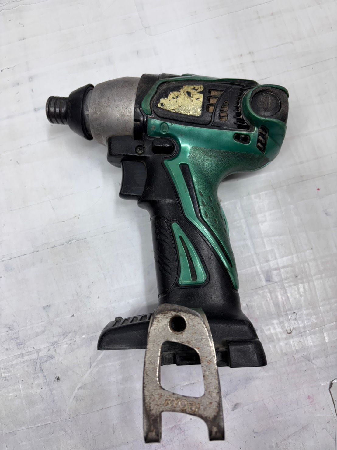 h9100 RYOBI リョービ 14.4V B-1430L 充電器 バッテリー