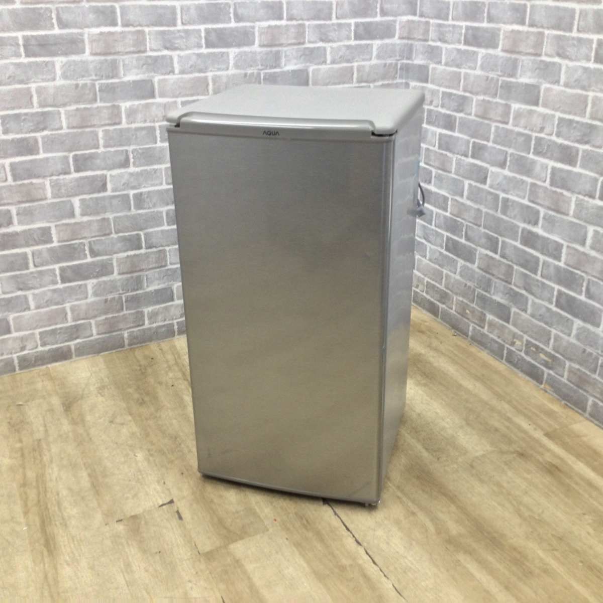 アクア 右開き冷蔵庫 AQR-8K 75L 2023年製 中古