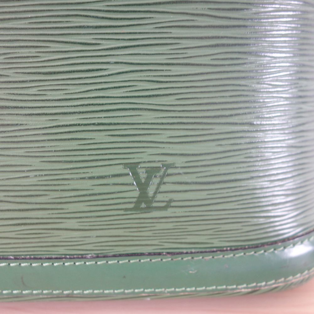 中古)LOUIS VUITTON ルイ・ヴィトン エピ リュサック トートバッグ