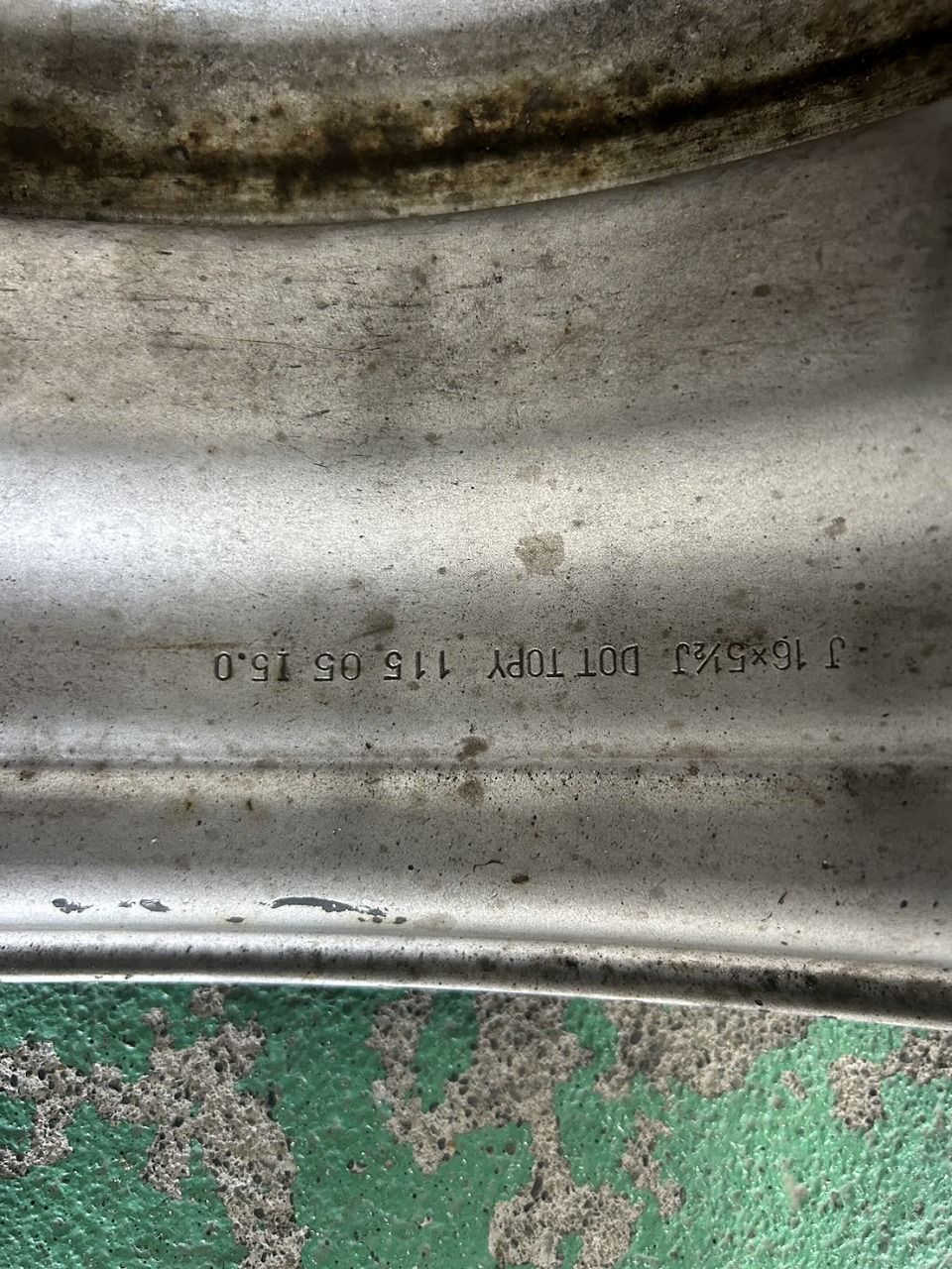純正スチールホイール 16×5.5J