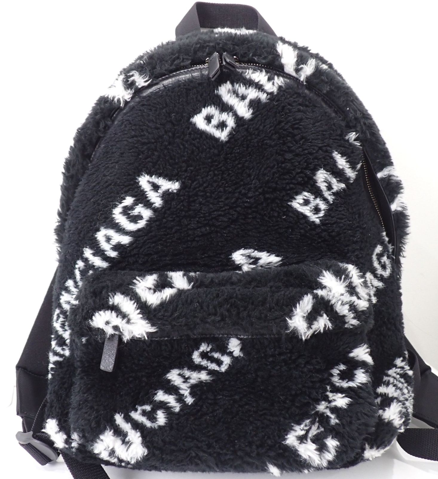 美品 BALENCIAGA(バレンシアガ) フェイクファー リュック 552379 