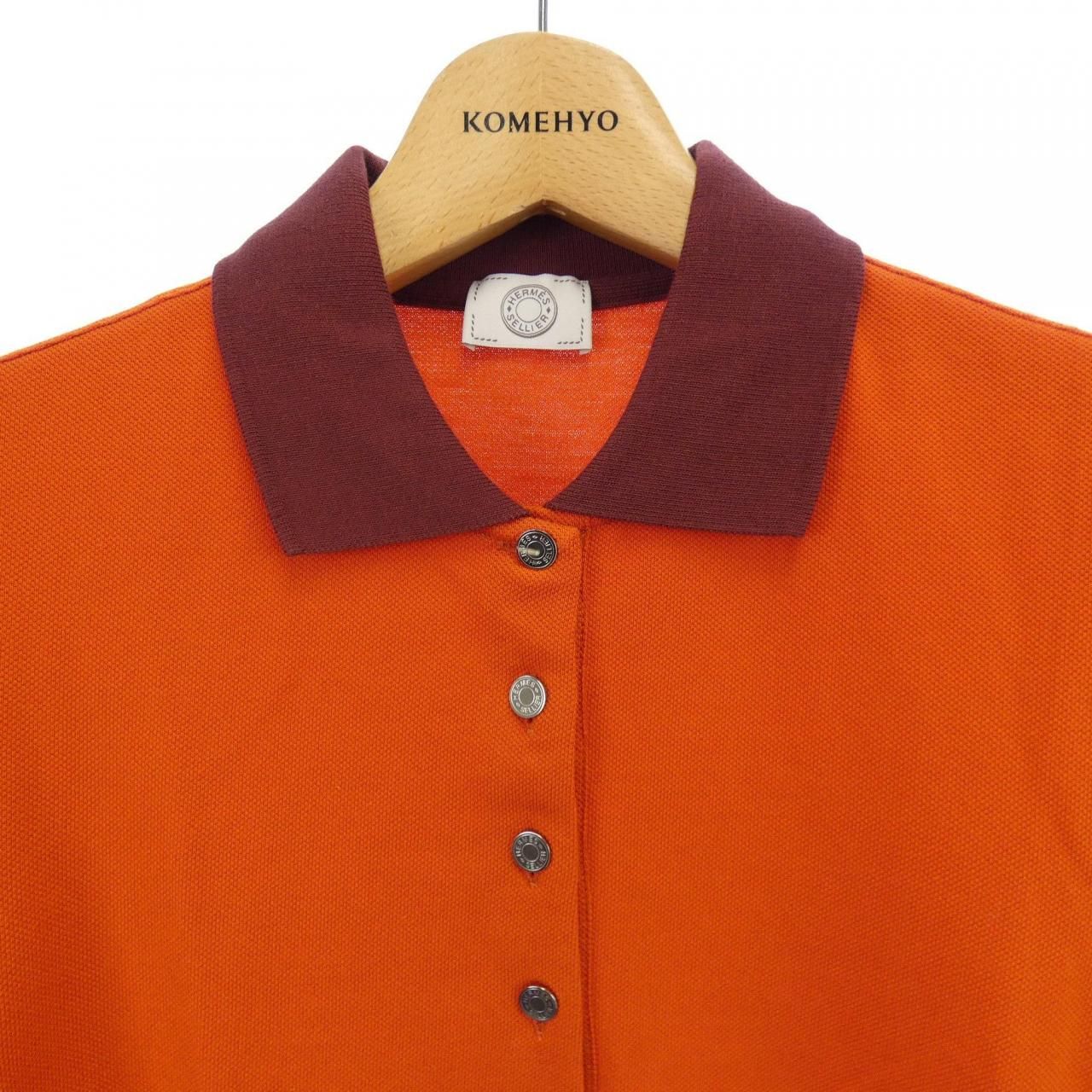 3018. ポロシャツ