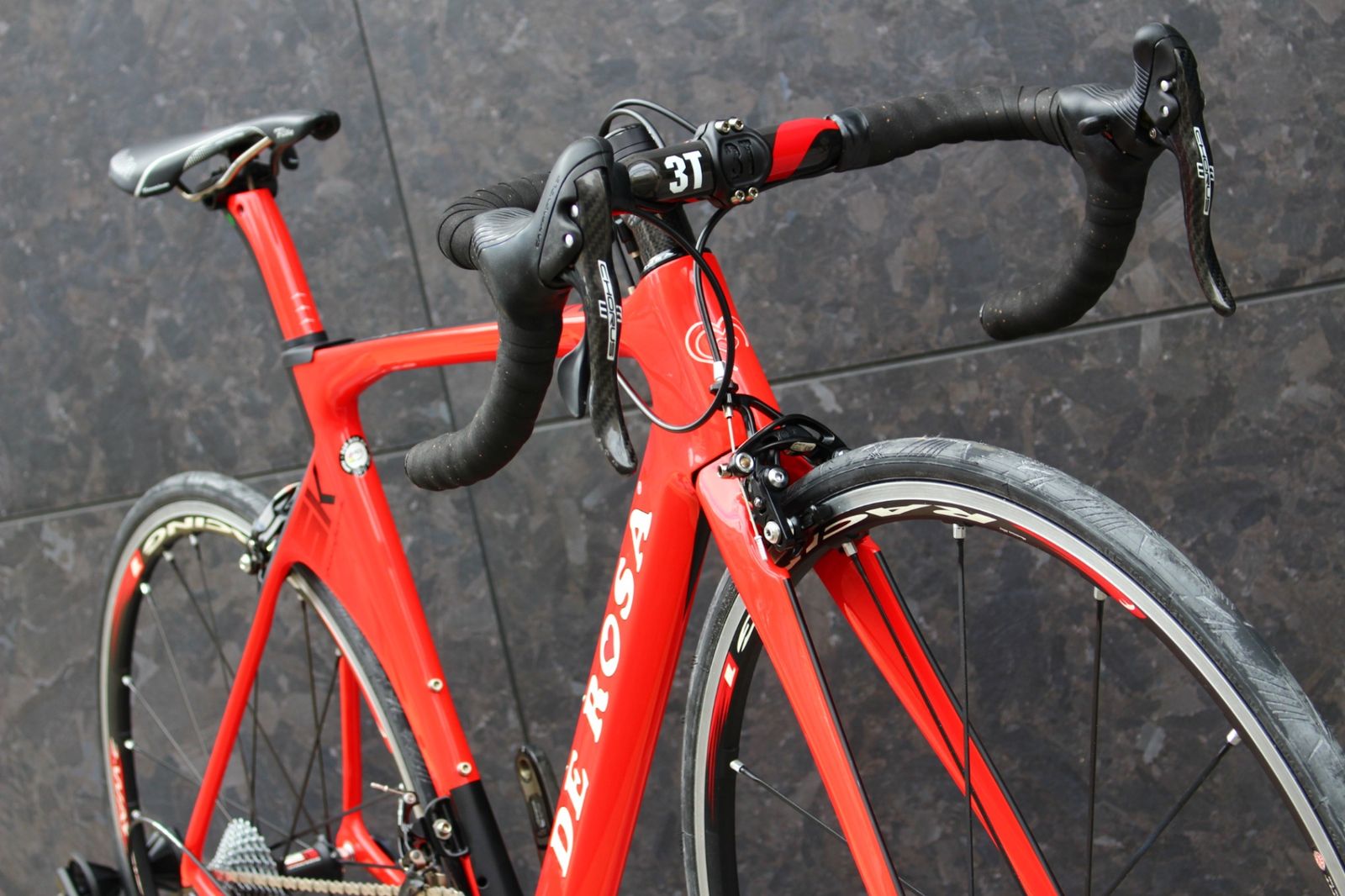 【クリアランスセール】 デローザ DE ROSA SK ピニンファリーナ Pininfarina 2018年 500サイズ カンパニョーロ コーラス MIX 11S カーボン ロードバイク 福岡店