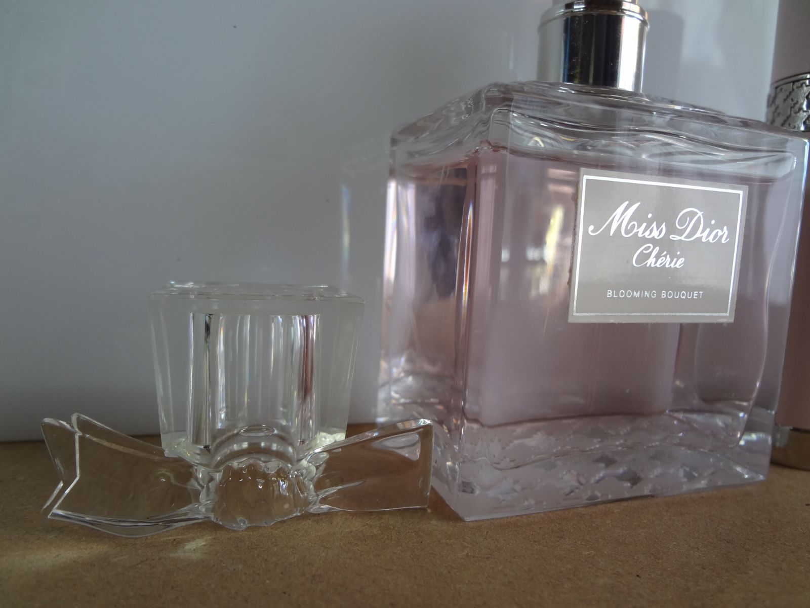 GUERLAIN ゲラン NAHEMA ナエマ 初期ボトル 15ml 未開封品 Vintage GUERLAIN NAHEMA 15ml 0.5 oz parfum Discontinued