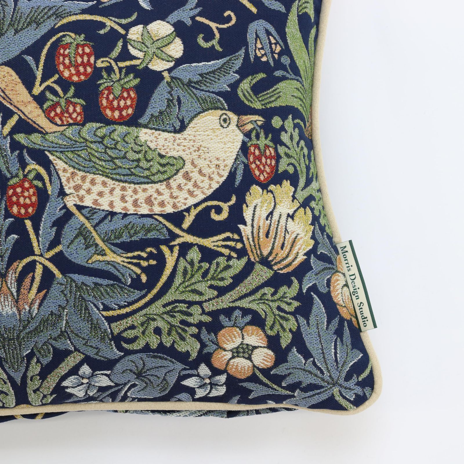 川島織物セルコン Morris Design Studio モリスデザインスタジオ 背当 クッションカバー いちご泥棒 ブルー 45×45cm LL1710 NEXPOTALLINN_EU