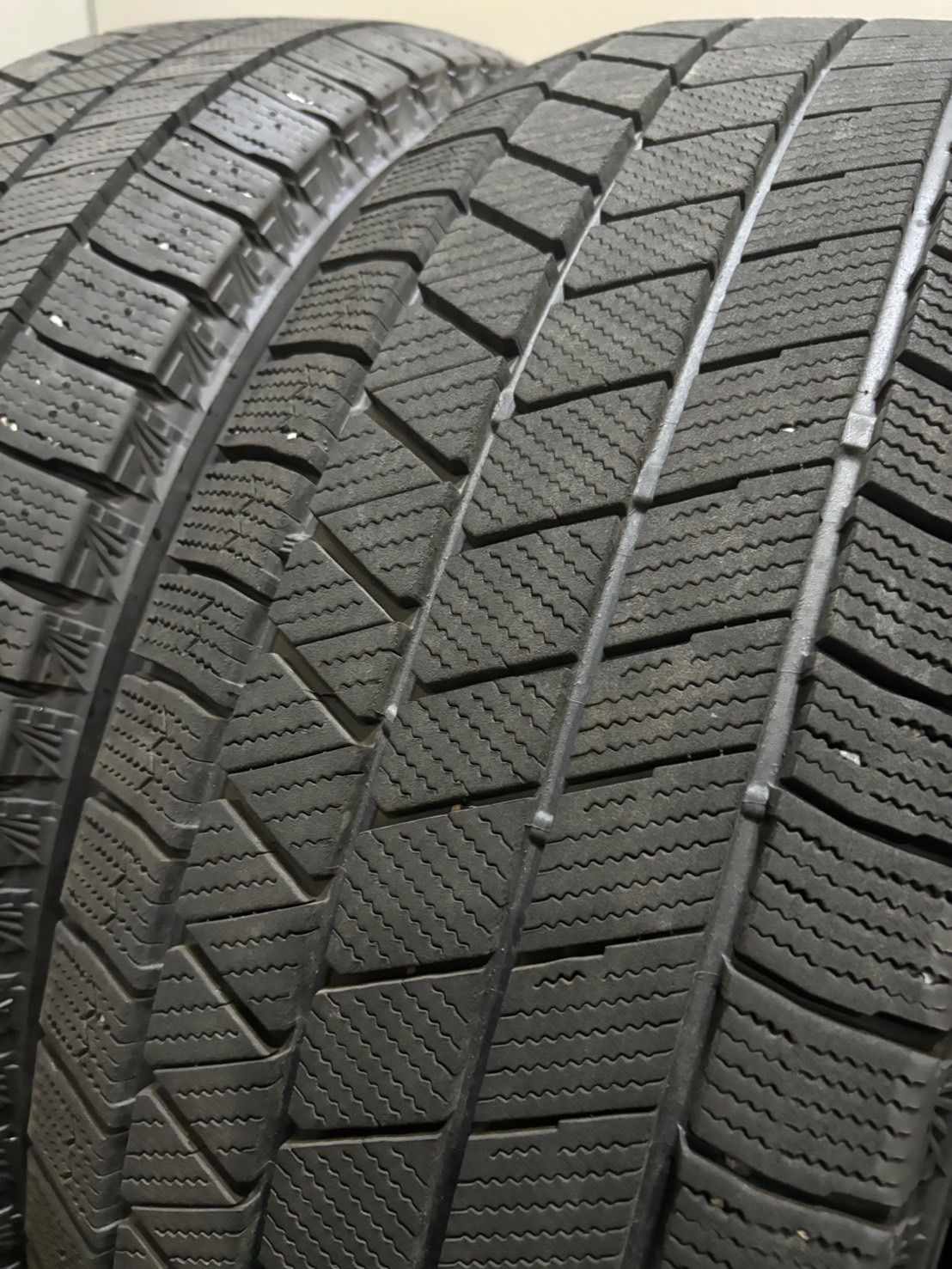 ☆225/60R18 BRIDGESTONE/VRX3 24年製 スタッドレス 4本
