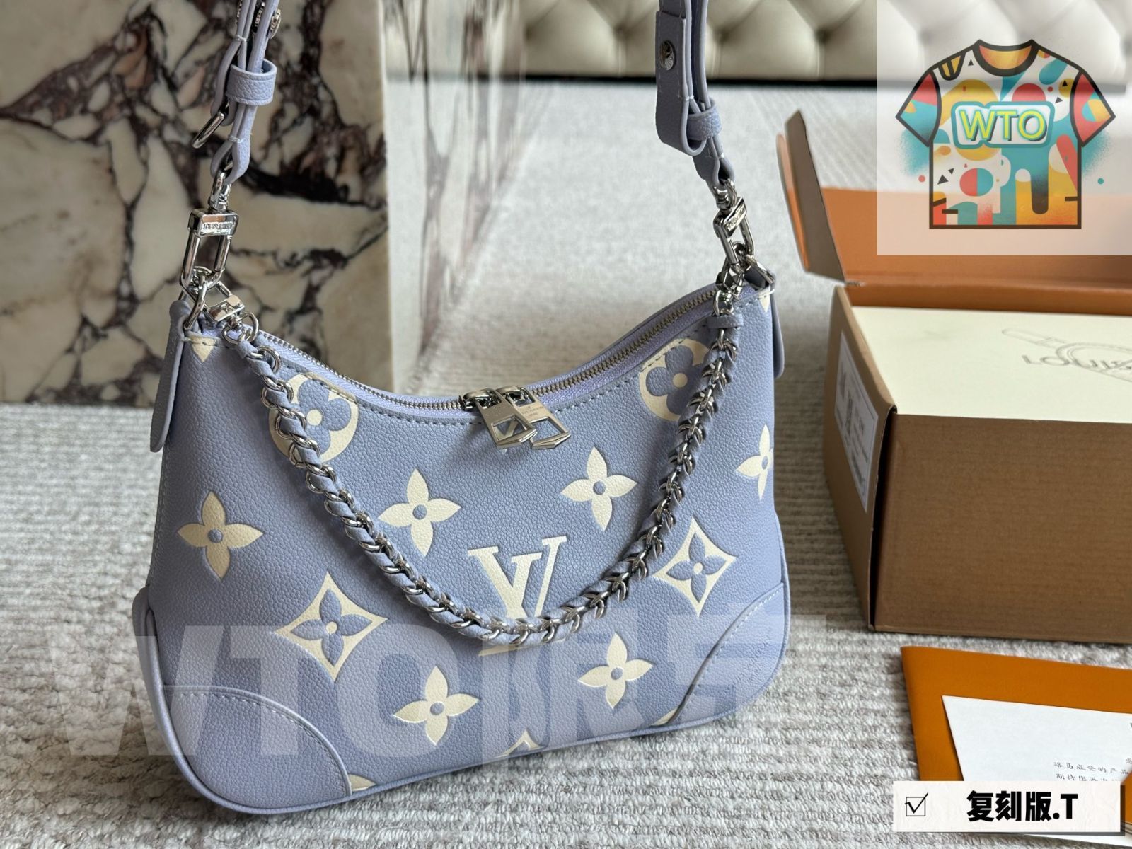 【ヴィンテージ希少品】LOUIS VUITTON 廃盤クラッチバッグ フランス製 ヴィンテージ希少品】LOUIS VUITTON 廃盤クラッチバッグ フランス製