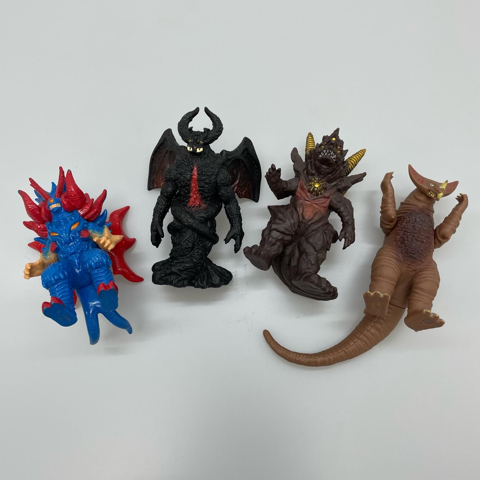 Ultraman] Monster Soft Vinyl Figure Set of 16 ［ウルトラマン