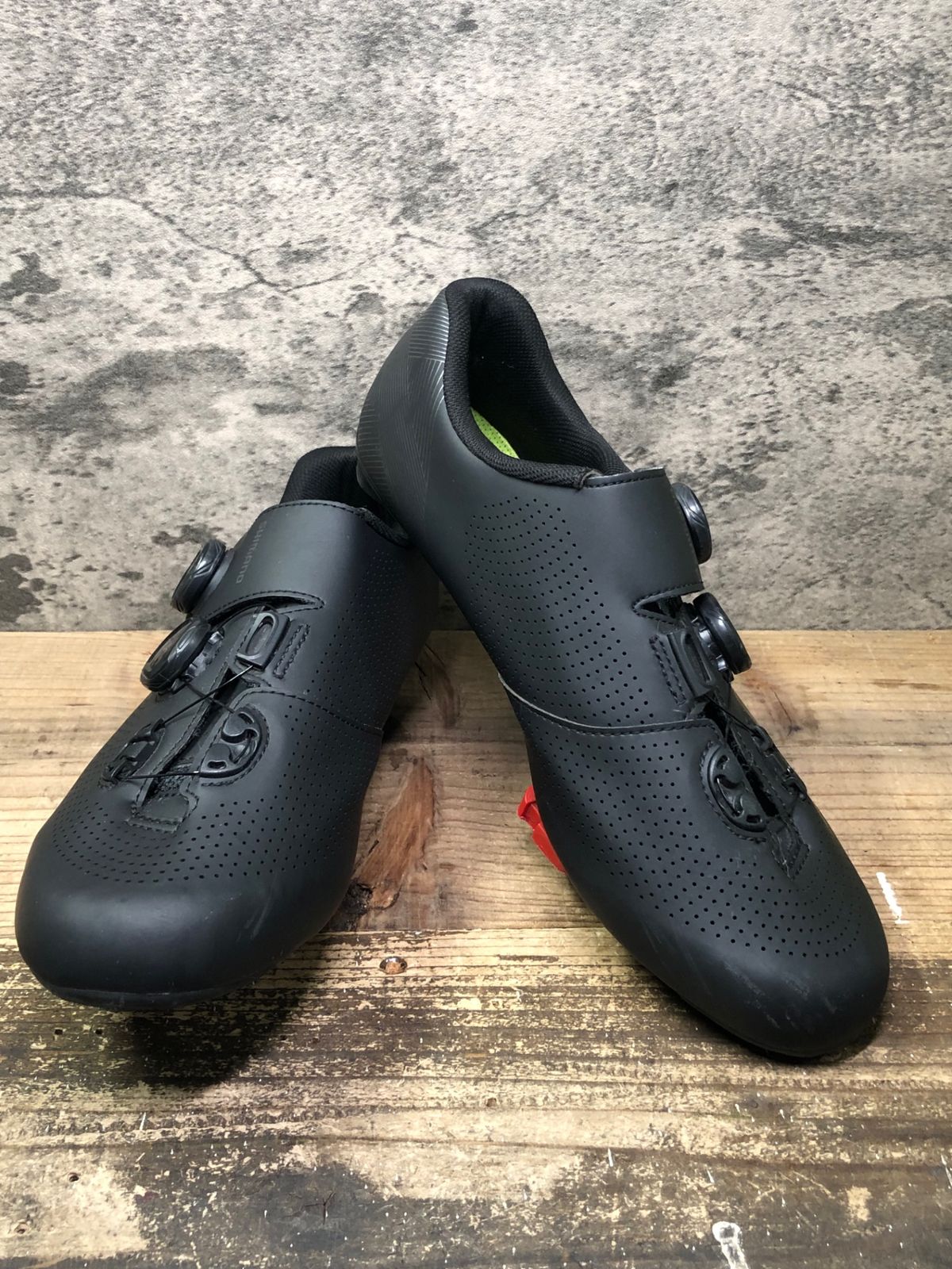 IY979 シマノ SHIMANO SHRC701M ビンディングシューズ SPD-SL 黒 EU43