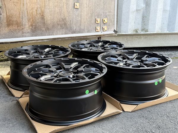 16インチ ホイール