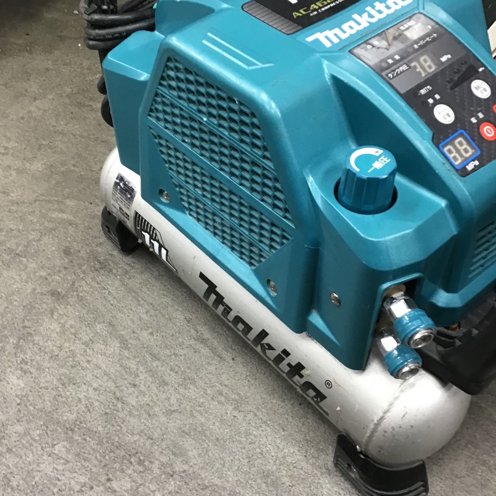 マキタ コンプレッサ Amazon | マキタ エアコンプレッサ 7L 高圧/一般圧対応 青