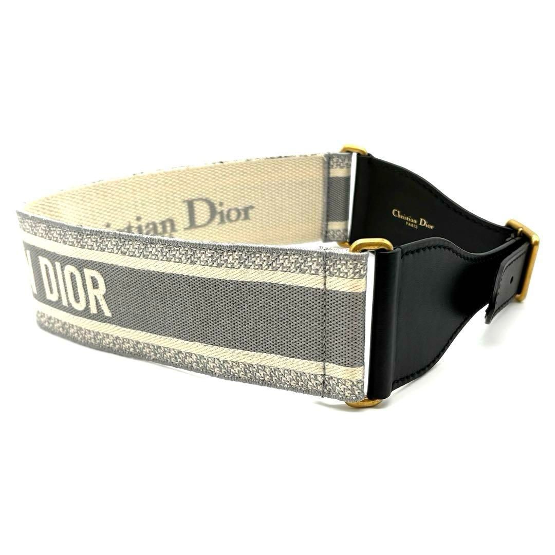 Christian Dior ♡ ロゴチャーム付きベルト Christian Dior - 正規品 クリスチャンディオール エンブロイ