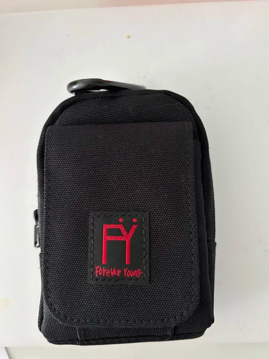 ateez アチズ ウヨン センイル MD カメラバッグ 新品未開封 ATEEZ