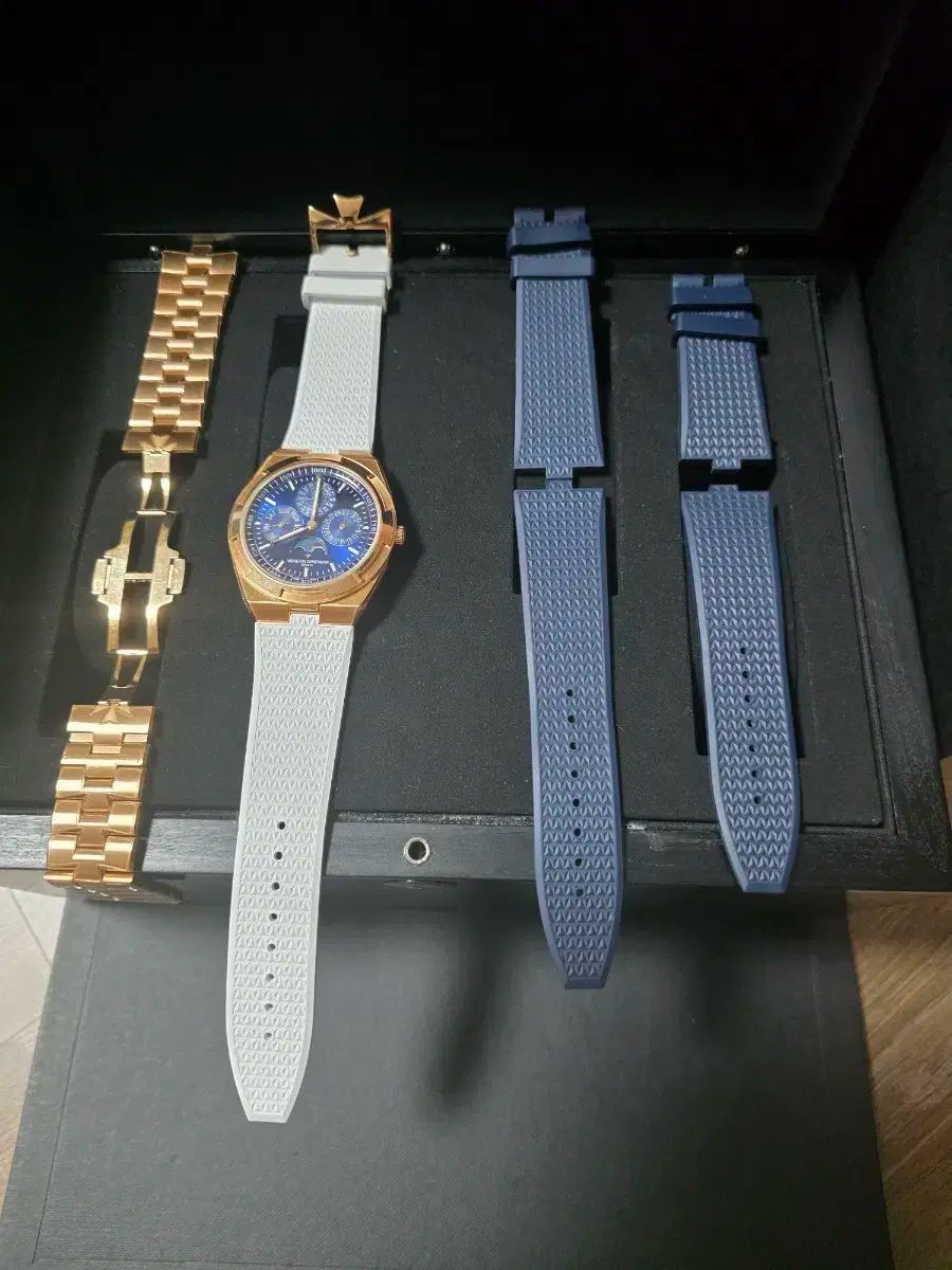 ヴァシュロンコンスタンタン ヴァシュロン オーヴァーシーズ ラバー