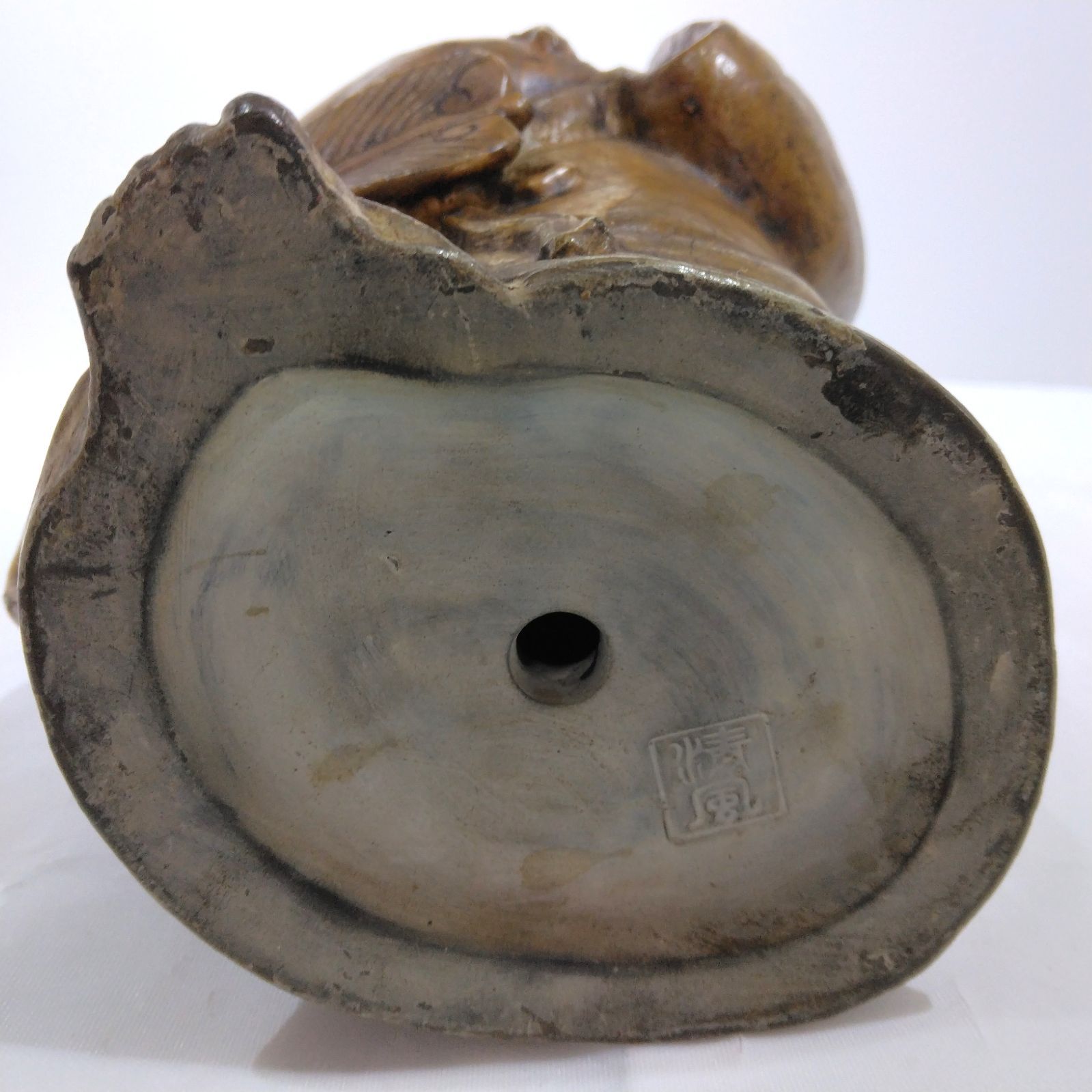 萬古焼 うさぎ置物 明治萬古窯 兎置物】「萬古不易」陽刻印象嵌共箱付