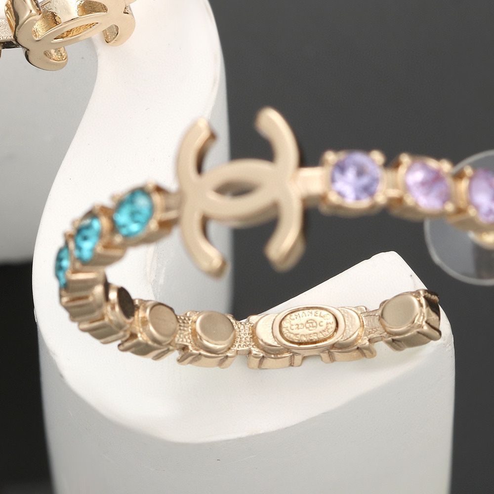 CHANEL クリスタル ゴールド ピアス リング・フープ