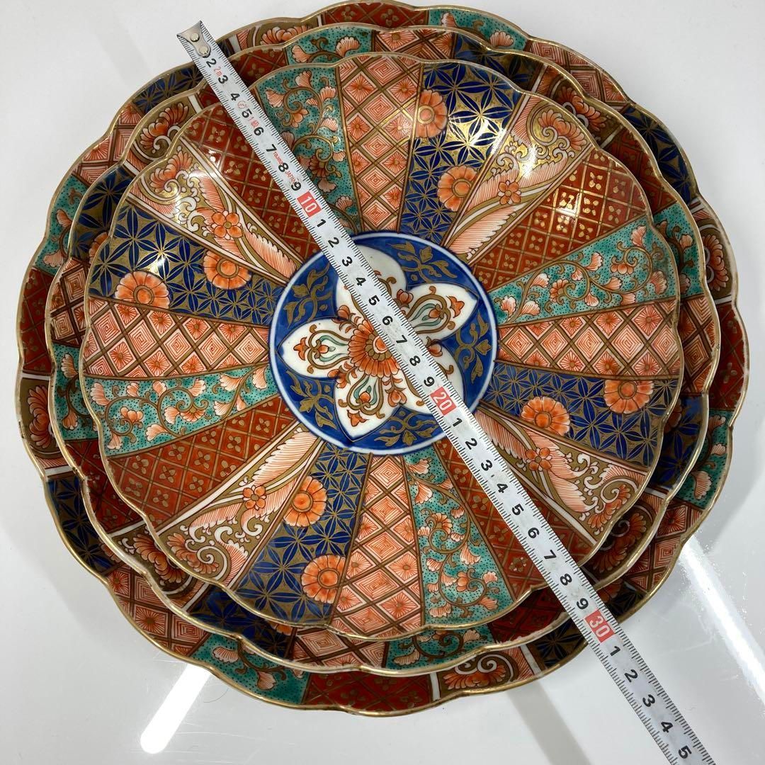 古伊万里　献上手　極彩色　菊割三ツ鉢　東Y5-0713②トヒサ 古伊万里 献上手 極彩色 菊割三ツ鉢 東Y5-0713②トヒサ - メルカリ