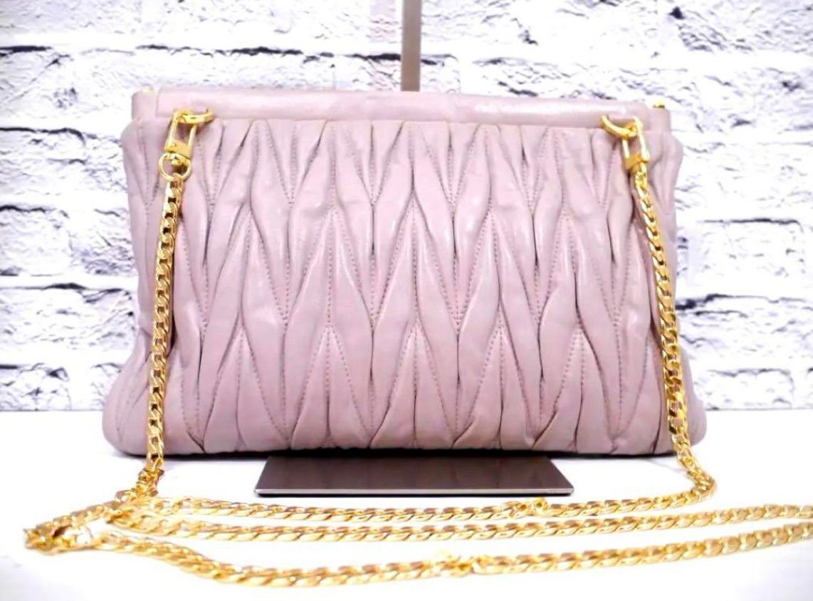 MiuMiu | 正規品/関税送料込みMATELASSEクラッチ チェーンバッグ 楽天市場】【感謝祭！クーポン対象5%OFF】【返品可】ミュウ