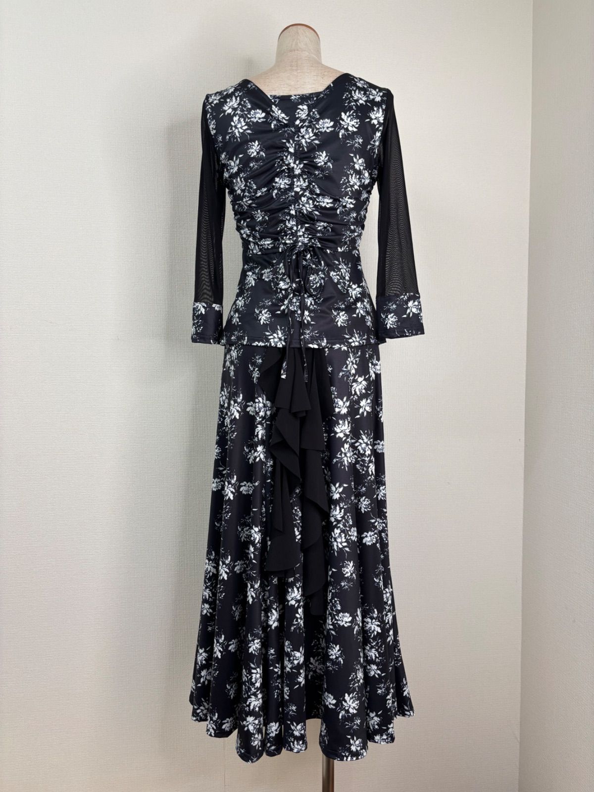 セットアップドレス 衣装