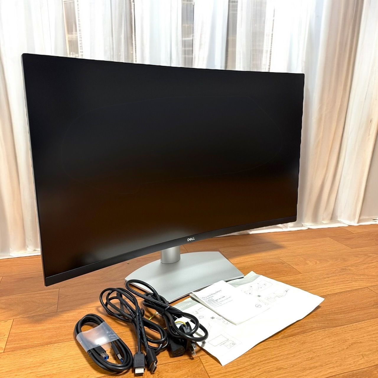 s*h様 【23年製/美品】Dell S3221QS 31.5インチ 曲面 4K Dell 32 Curved 4K UHD Monitor - S3221QS, AMD FreeSync, 5W