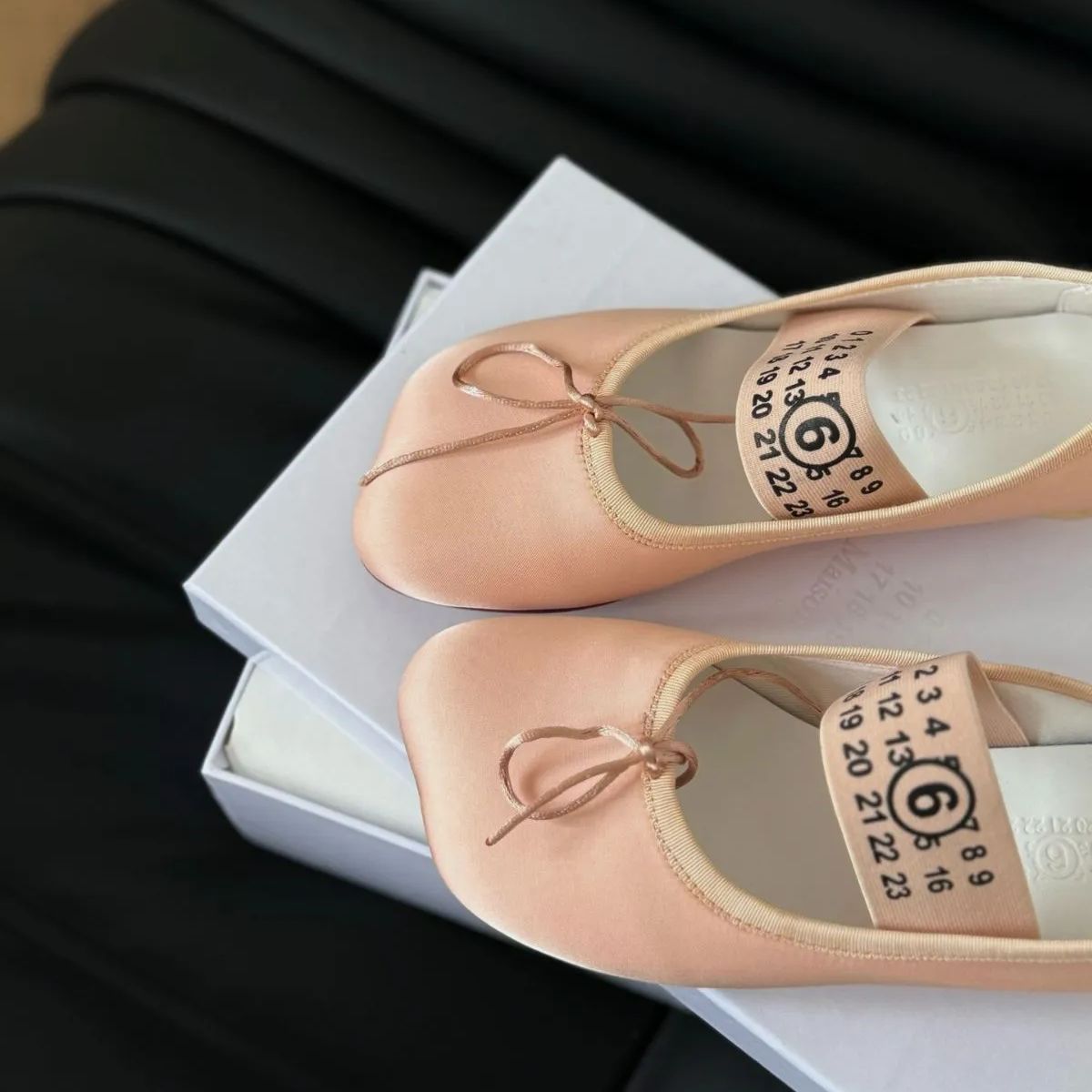 MM6 Maison Margielaサテンバレエシューズ フラットシューズ36 MM6 Maison Margielaサテンバレエシューズ フラットシューズ36