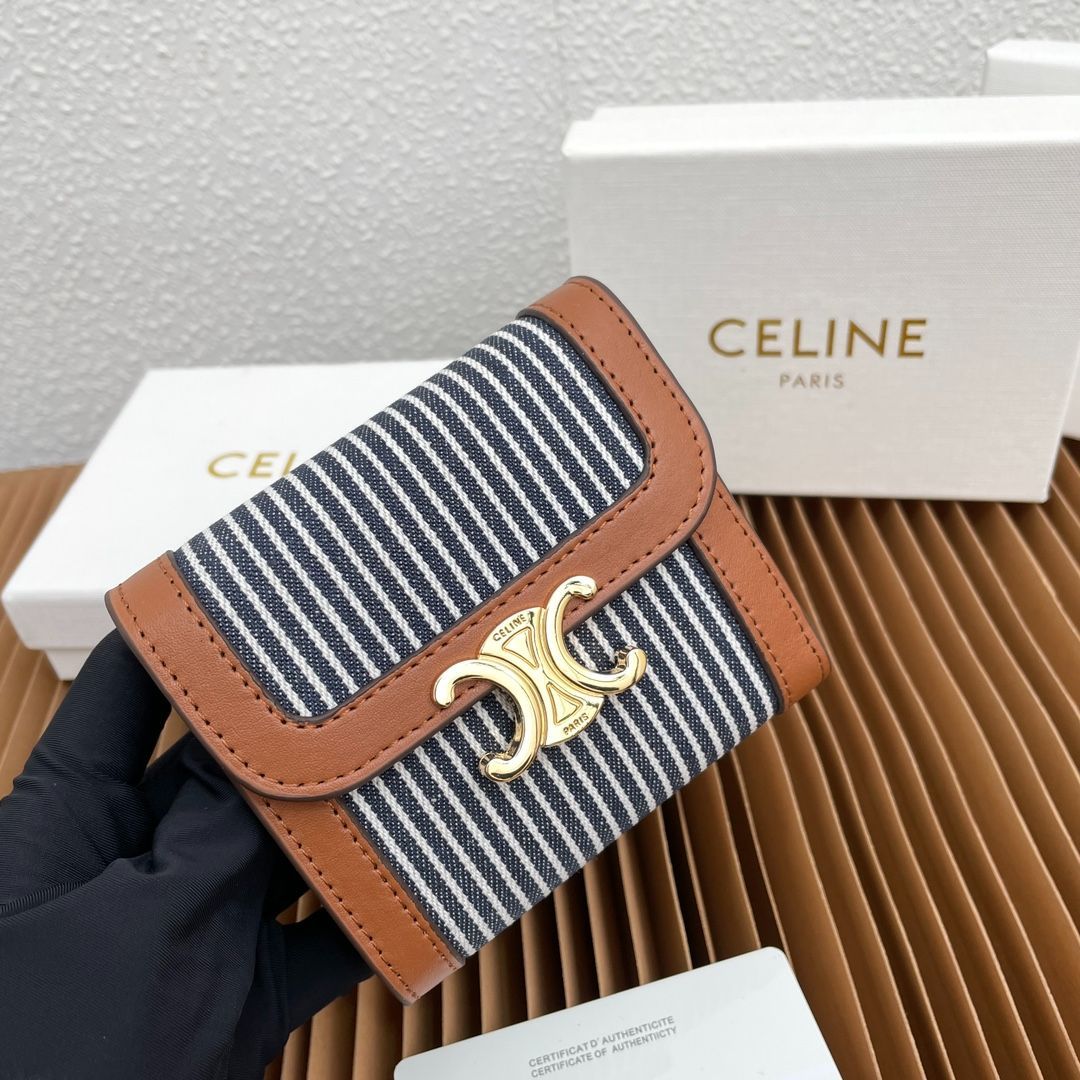 新品未使用】セリーヌ（Celine）三つ折り財布 TRIOMPHEキャンバス 牛革 - メルカリ