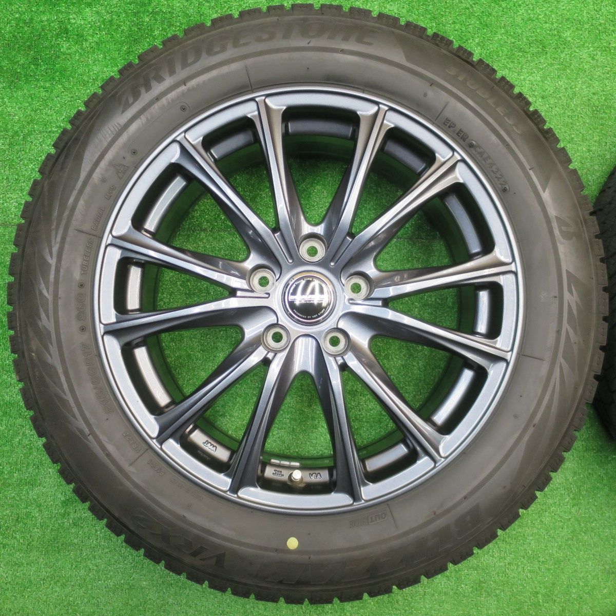 スタッドレス 215|60R17