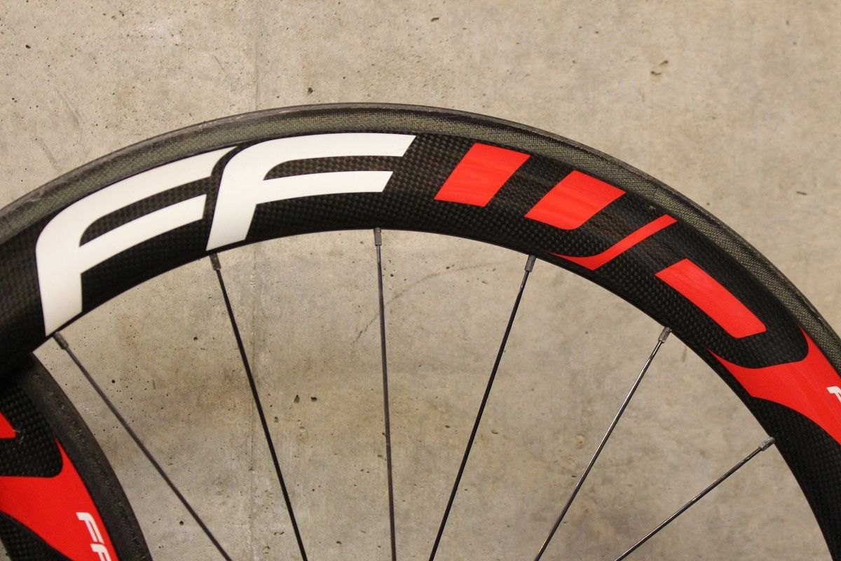 FFWD F6R カーボンチューブラーホイール シマノ10s 美品 ファストフォワード FFWD F6R カーボン チューブラー ホイールセット