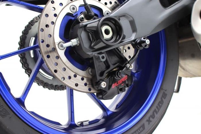 5営業日で発送 アクティブ ACTIVE リアキャリサポ BLK GALE BREMBO 84mm＆STD径 ACTIVE 1473016BN MT-07 14-21 MT-09 14-20 YZF-R7 22 etc ABS含む BRIGHTFACE_UK