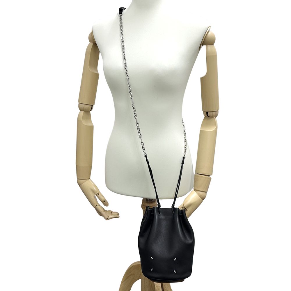 ショルダーバッグ レザー