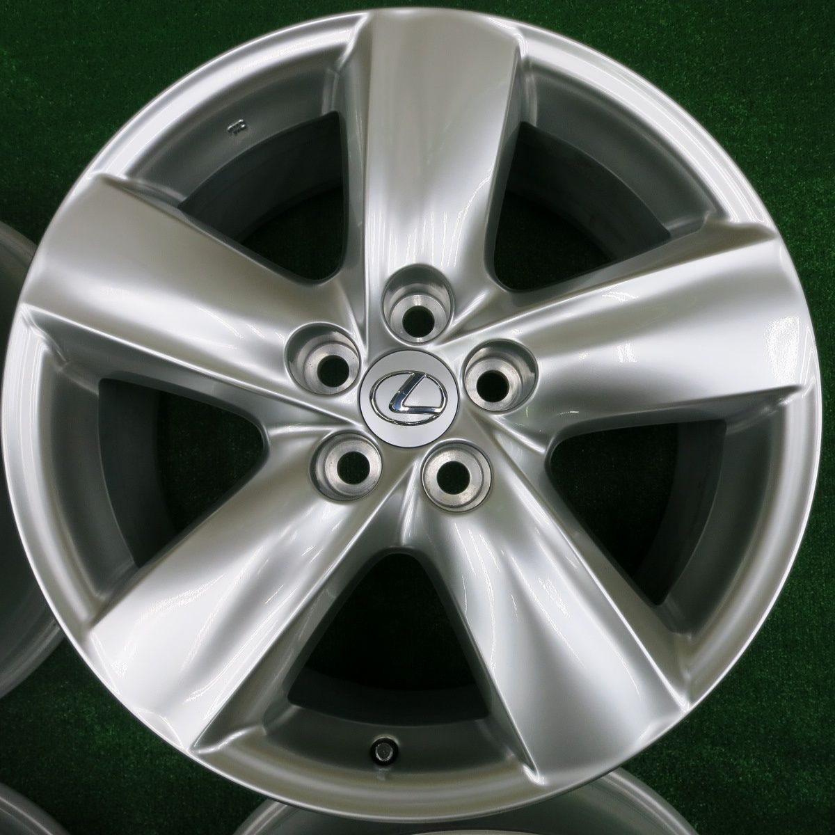 送料無料* 新車外し☆レクサス LS バージョンS 純正 ホイール 19 送料無料* 新車外し☆レクサス LS バージョンS 純正 ホイール 19