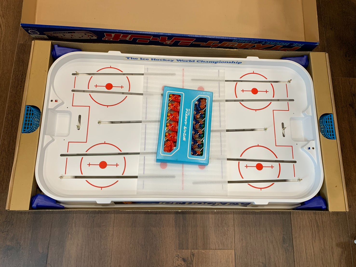 全国送料無料。 昭和レトロ エポック社 アイスホッケージャンボ 元箱 取説あり