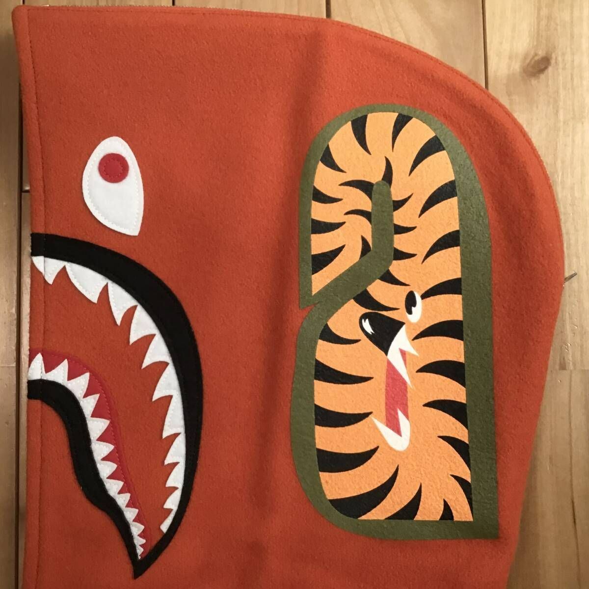 ☆新品☆ 袖レザー シャーク パーカー スタジャン Mサイズ shark