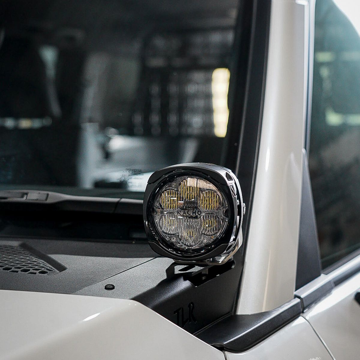 助手席側 ランクル 250 TLR アンテナ フォグランプ ブラケット GME マウント TRJ250 GDJ250 ランドクルーザー