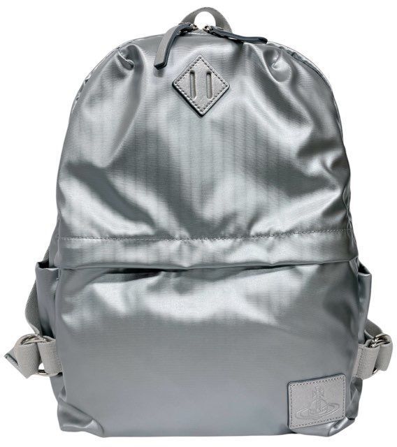 未使用 ヴィヴィアンウエストウッド リュックサック メタリック