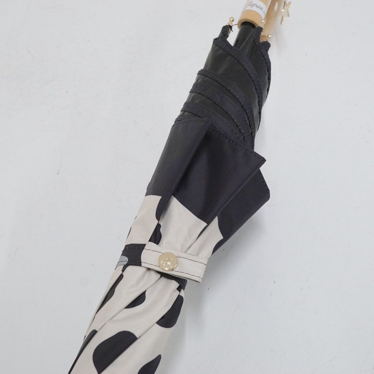 美品　agnes b. アニエスベー　レオパードデザインコート font face=