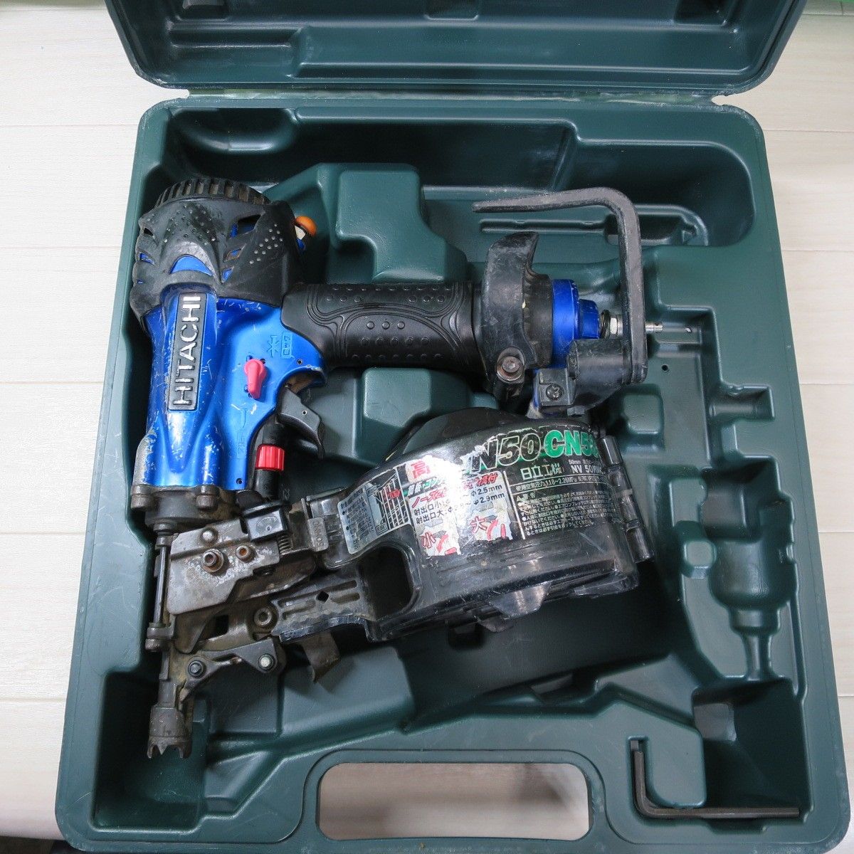 HITACHI
