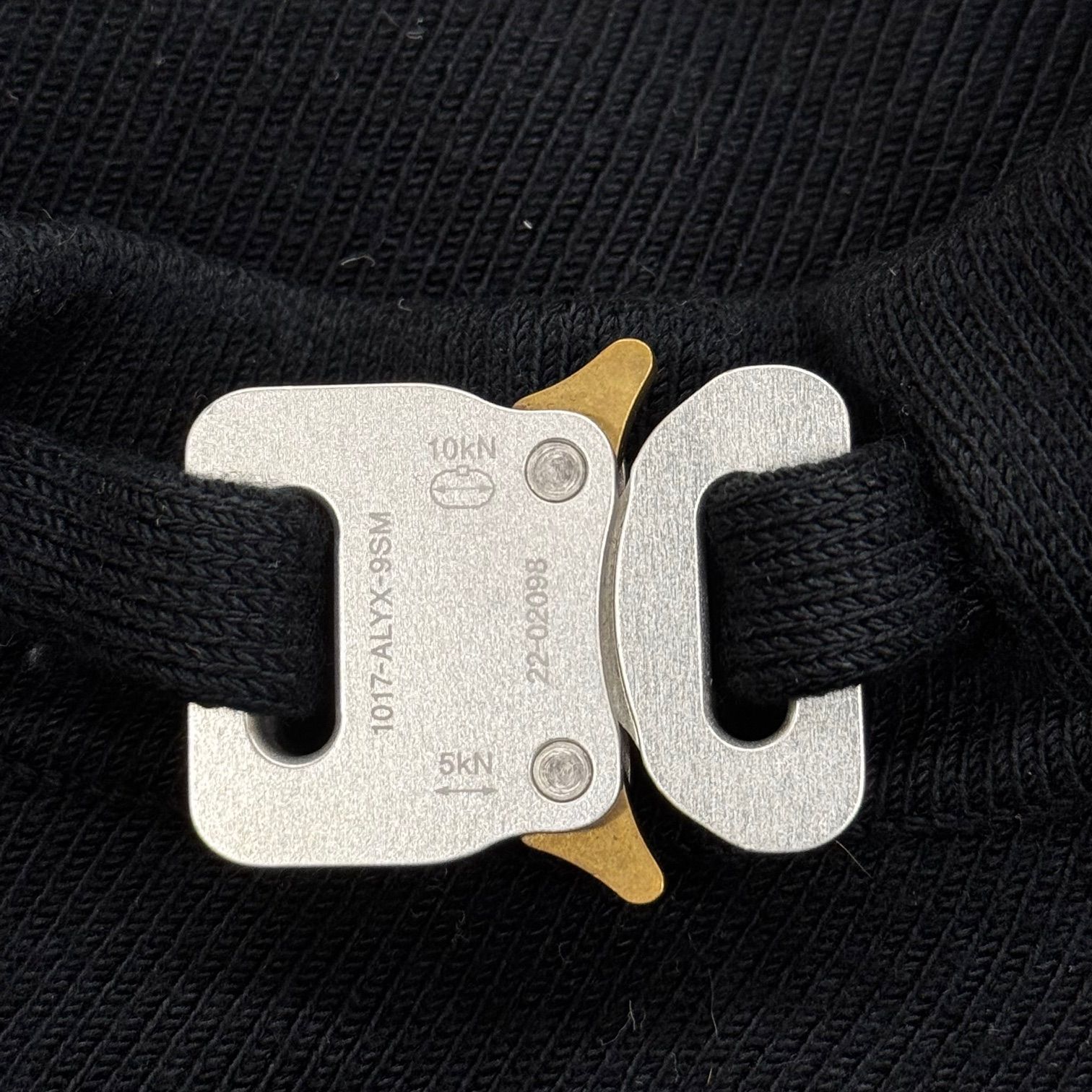 1017 ALYX 9SM 23AW バックルカラーモックネックニット セーター 