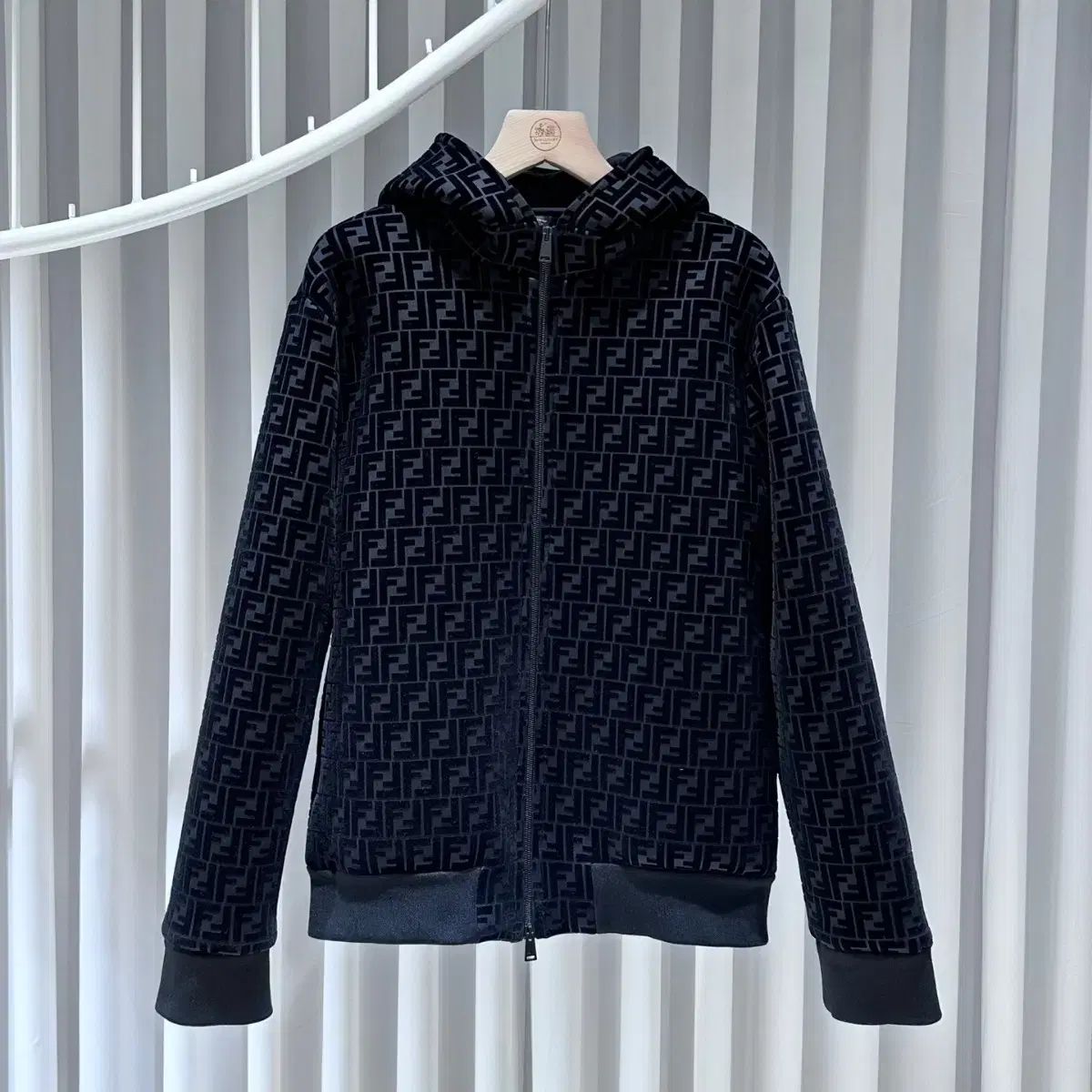 54 FENDI フェンディ ベロア ロゴ フードジャケット