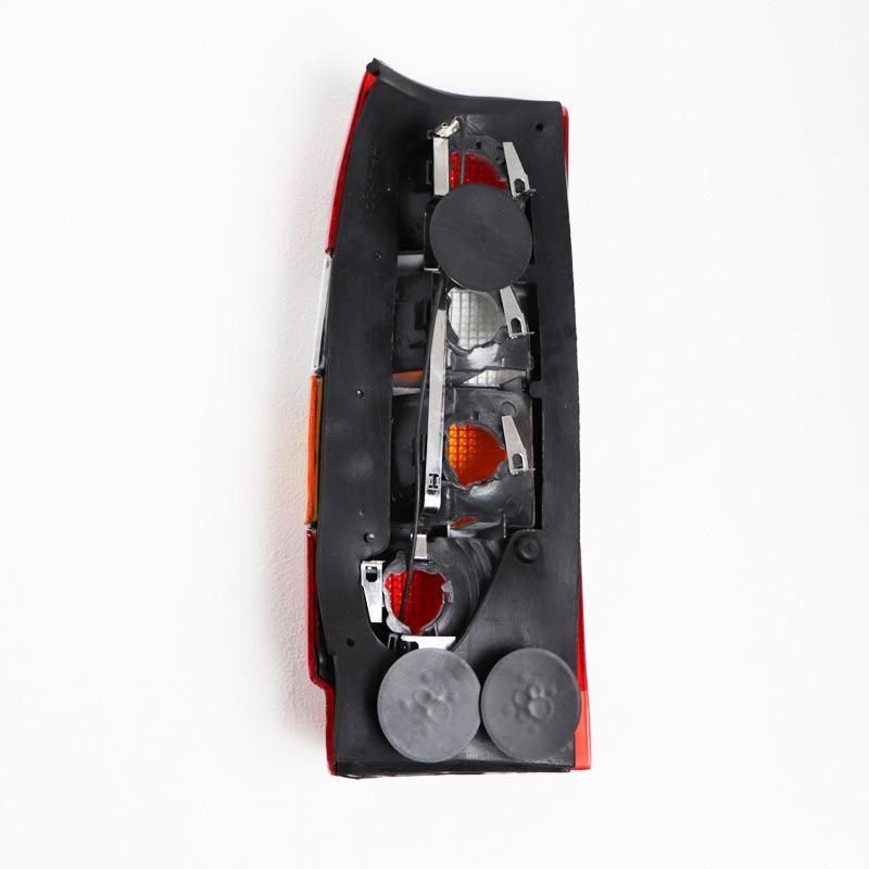 VOLVO 940 ワゴン テールライト（左右セット） - VOLVO ボルボ 940 ワゴン用 テールライト テールランプ 右側 R