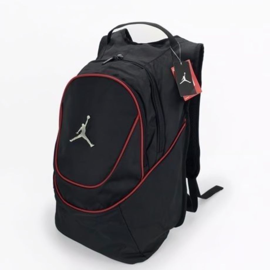 日本未入荷モデル NIKE ナイキ AIR JORDAN エア ジョーダン JUMPMAN ジャンプマン 大容量 バックパック リュック 黒 赤 USA 正規品 - メルカリ