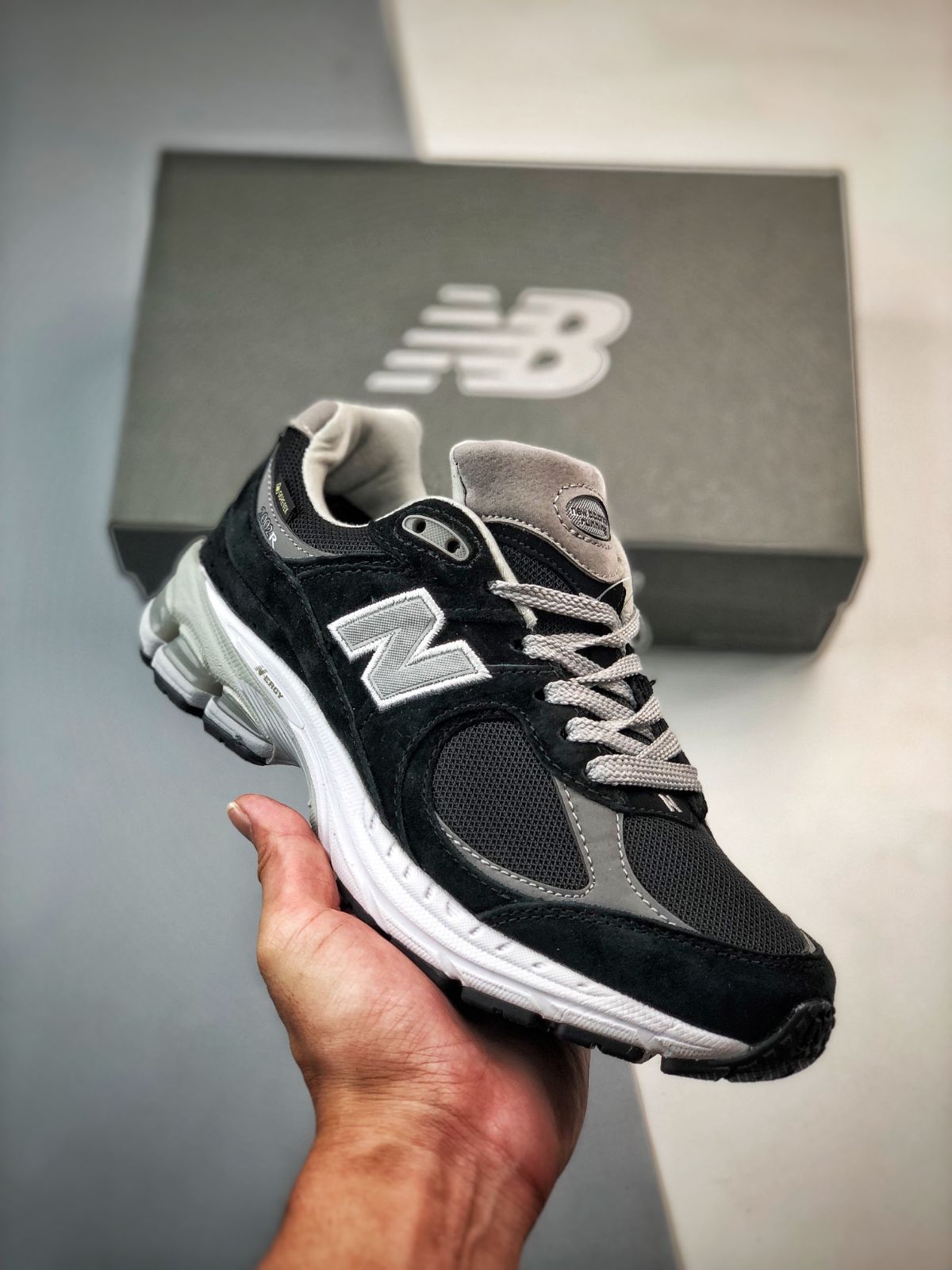 New Balance 2002R GORE-TEX 