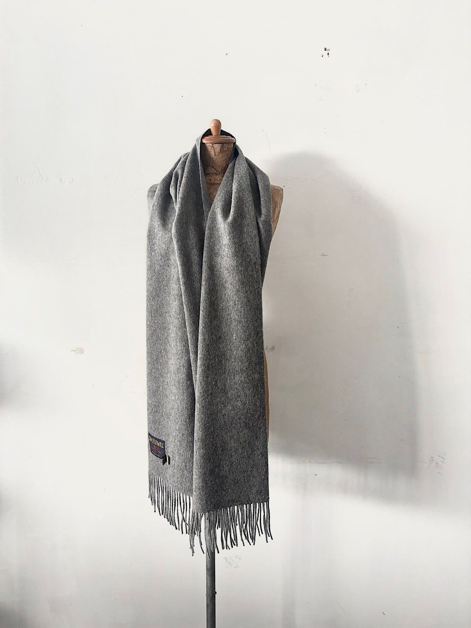 【美品】TWEEDMILL　Lambswool Stole　48・190　グレー 美品】TWEEDMILL Lambswool Stole 48・190 グレー - メルカリ