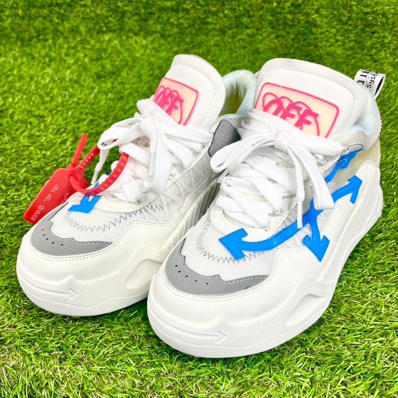 オフホワイト OFF WHITE ODSY-1000 オデッセイ 厚底スニーカー ダッドシューズ スパイク プラットフォーム ローカット ロゴ ホワイト  サイズ38 (24.5〜25cm) 中古現状品 - メルカリ