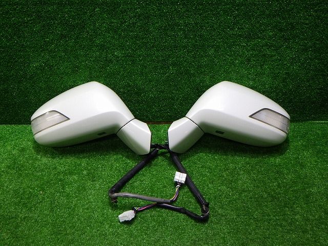 フリード ドアミラー左右 GB3 4 NH624P 9P ホンダ 250913037