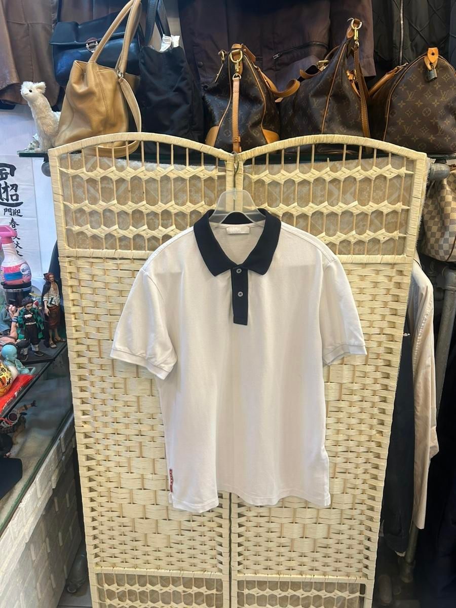 【雷市場（ポンジャン）商品韓国直送】105 正規品 PRADA(プラダ) 半袖 出品