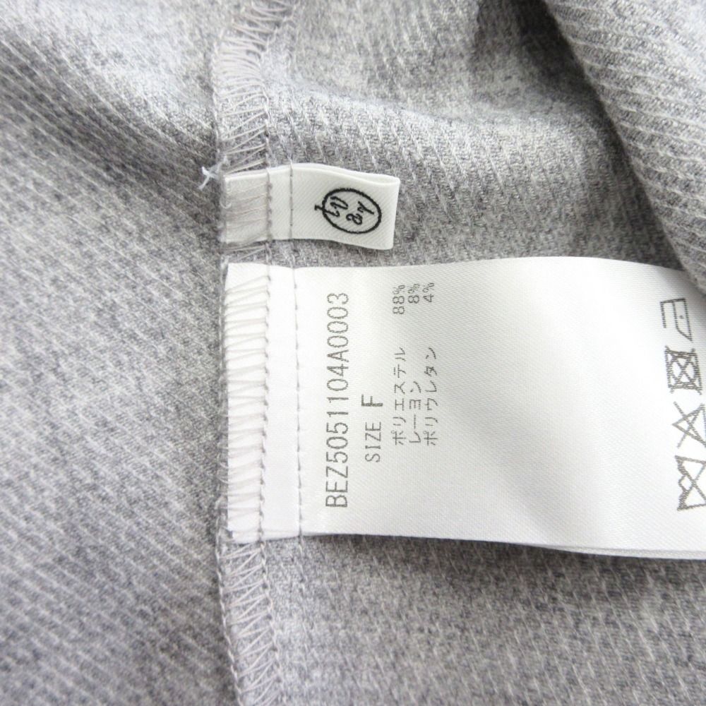 カットソー Vネック